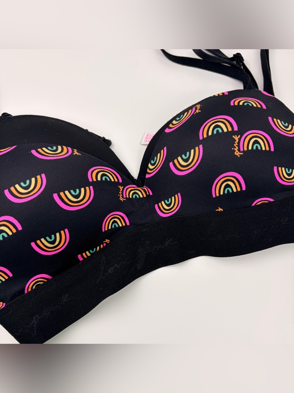 VS PINK Wireless Pushup Bras 2 Sz 34A F003 - Picture 2 of 4